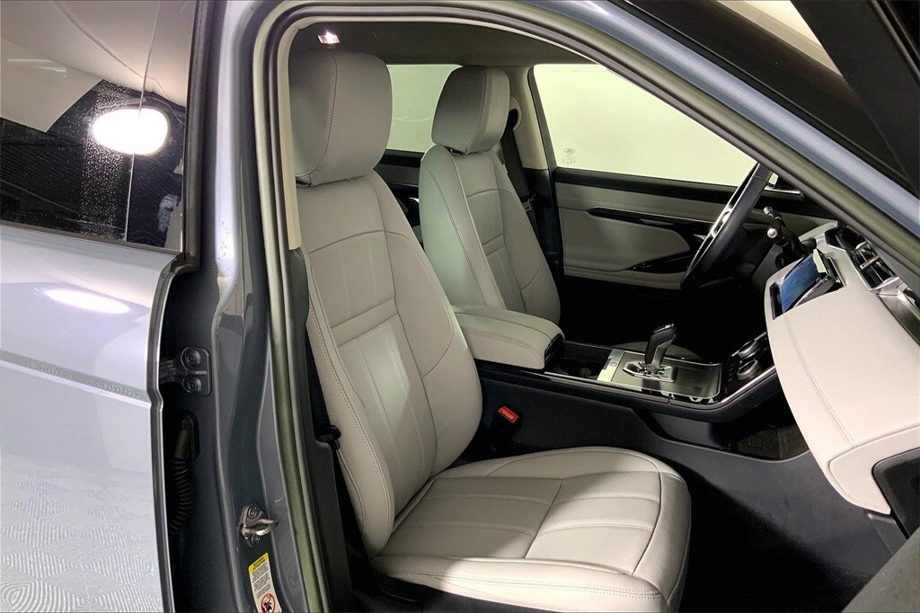 2023 Land Rover Range Rover Evoque SE photo 4