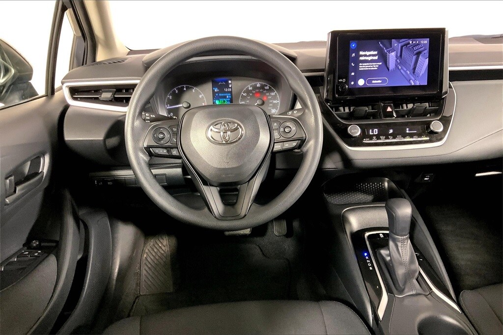 2024 Toyota Corolla LE photo 4