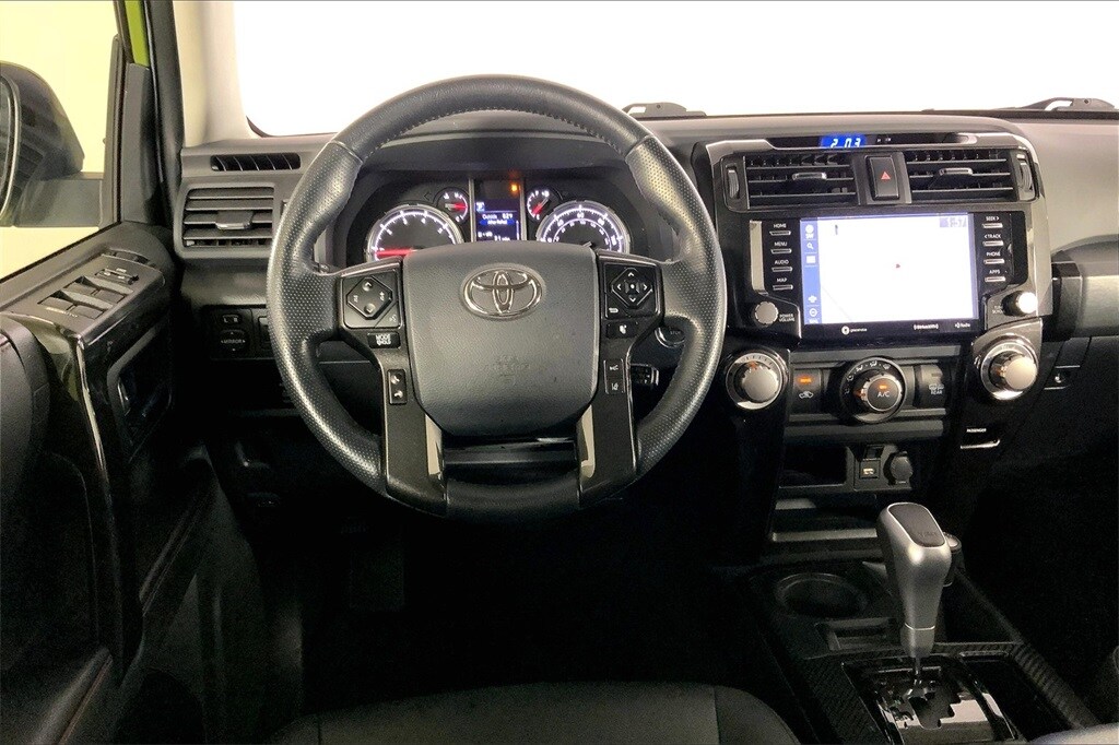2023 Toyota 4Runner TRD Off-Road Premium 4WD photo 4