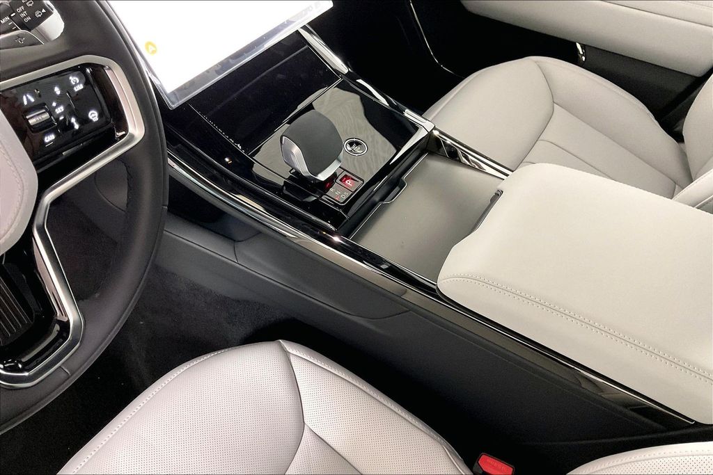 2026 Land Rover Range Rover Sport SE - Photo 6