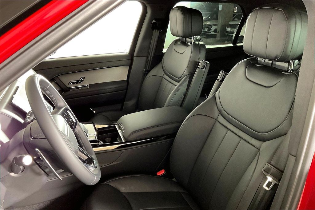 2026 Land Rover Range Rover Sport SE - Photo 7