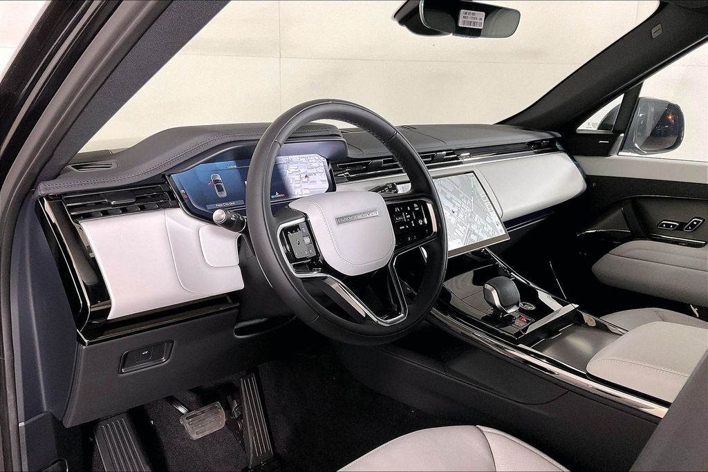 2026 Land Rover Range Rover Sport SE - Photo 4