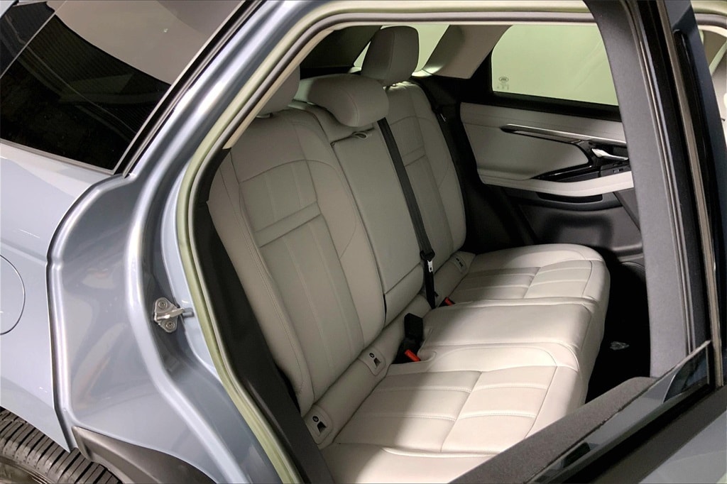 2023 Land Rover Range Rover Evoque SE photo 22