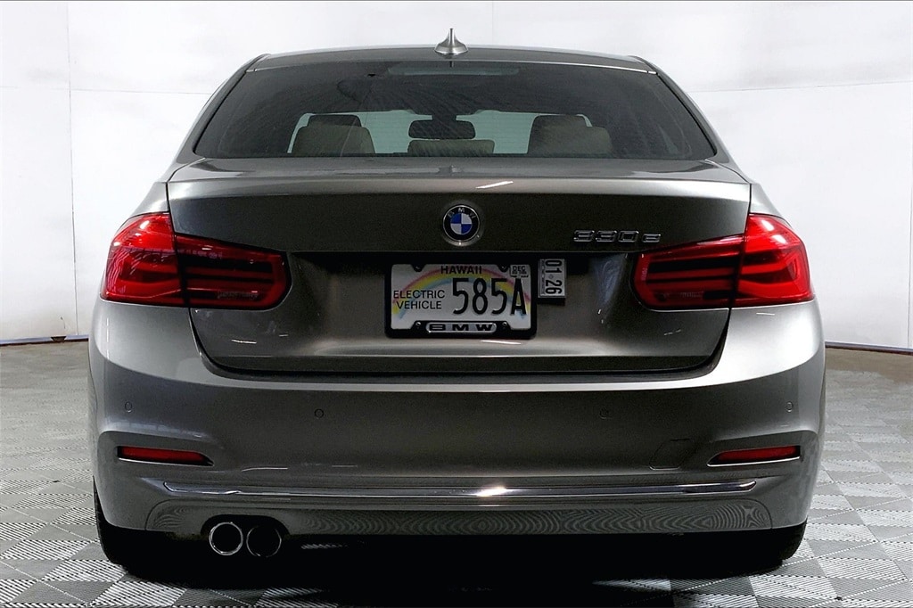 2018 Bmw 330e Sedan photo 3