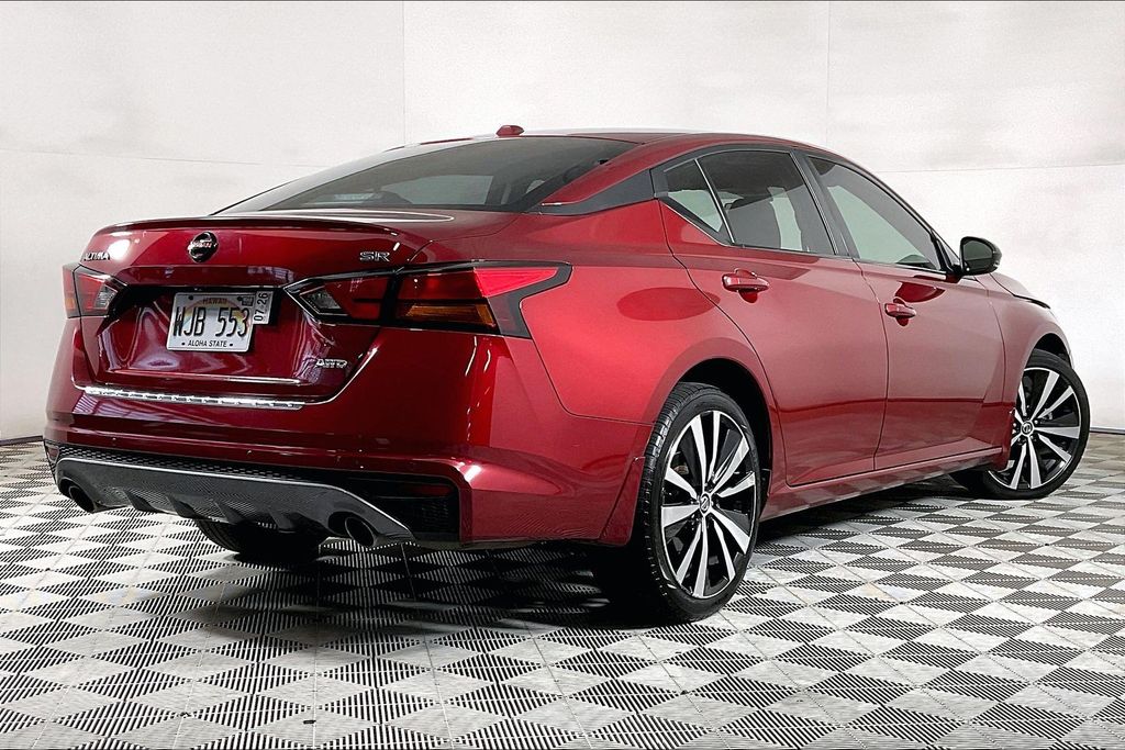 2021 Nissan Altima SR - Photo 10