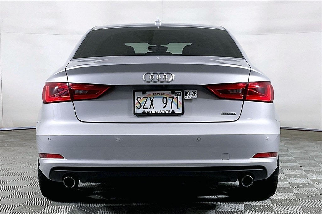 2016 Audi A3 2.0T Premium Plus photo 3