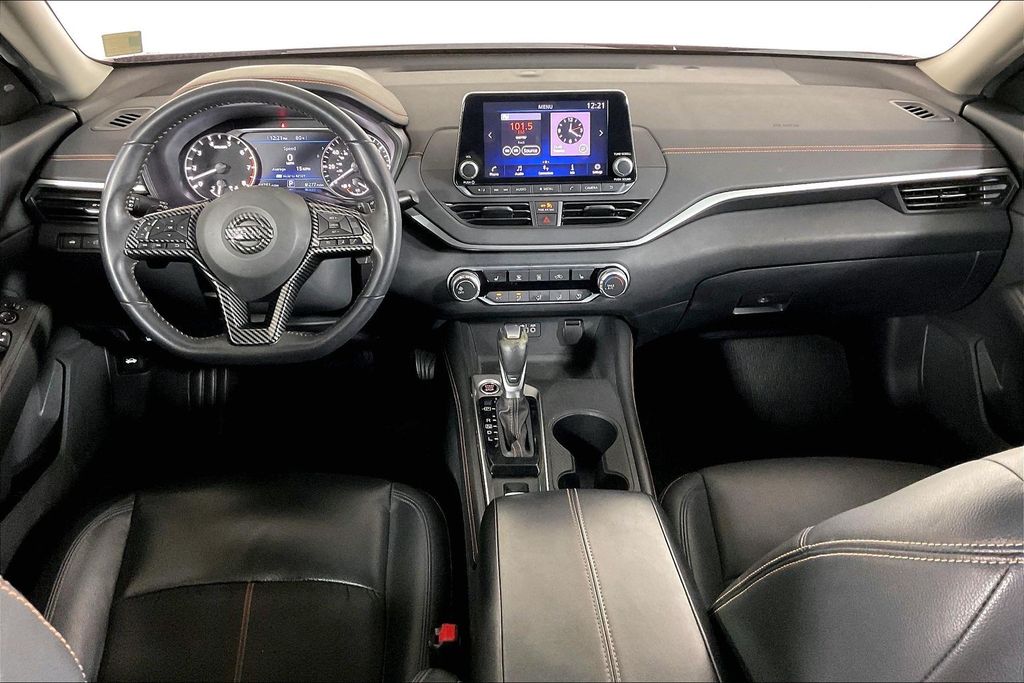 2021 Nissan Altima SR - Photo 15