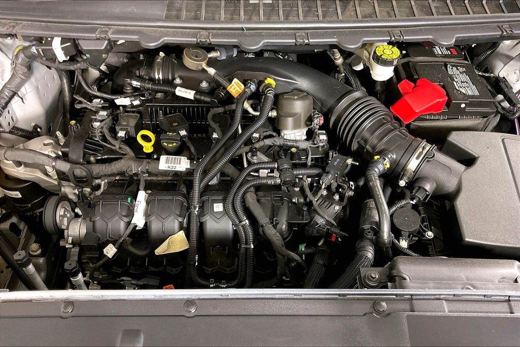 2024 Ford Edge SEL - Photo 9