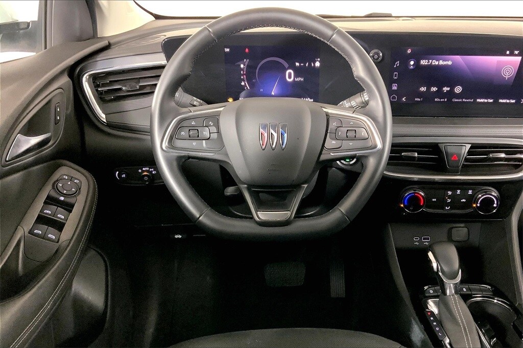2024 Buick Encore GX Sport Touring photo 4