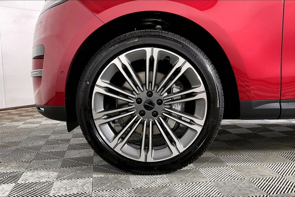 2026 Land Rover Range Rover Sport SE - Photo 9