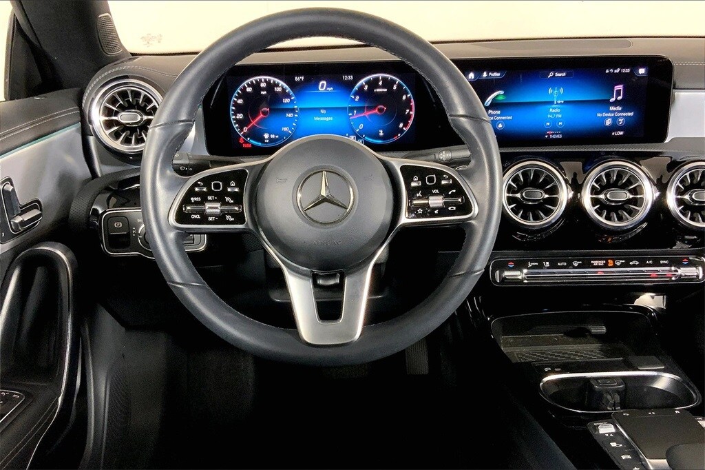 2022 Mercedes Benz CLA 250 photo 4