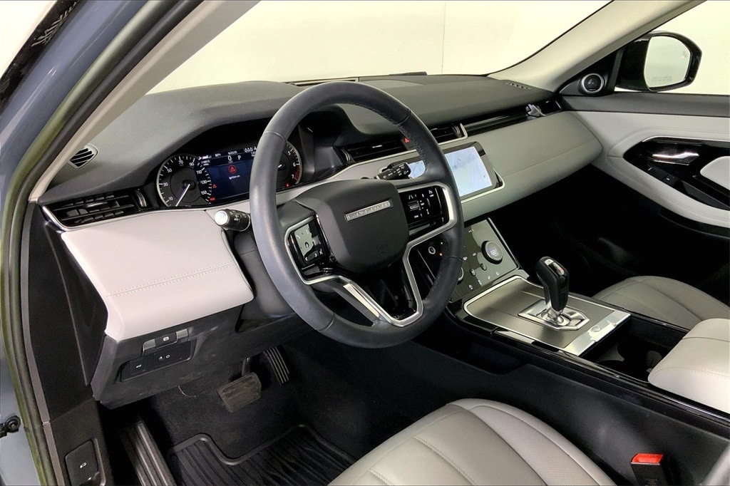 2023 Land Rover Range Rover Evoque SE photo 11