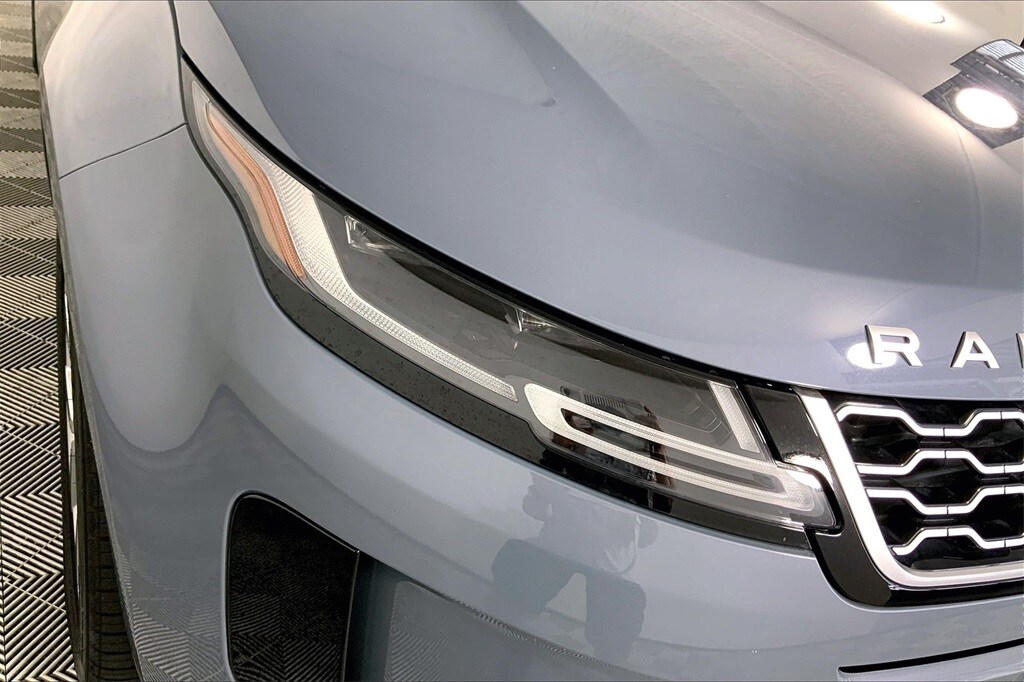 2023 Land Rover Range Rover Evoque SE photo 23