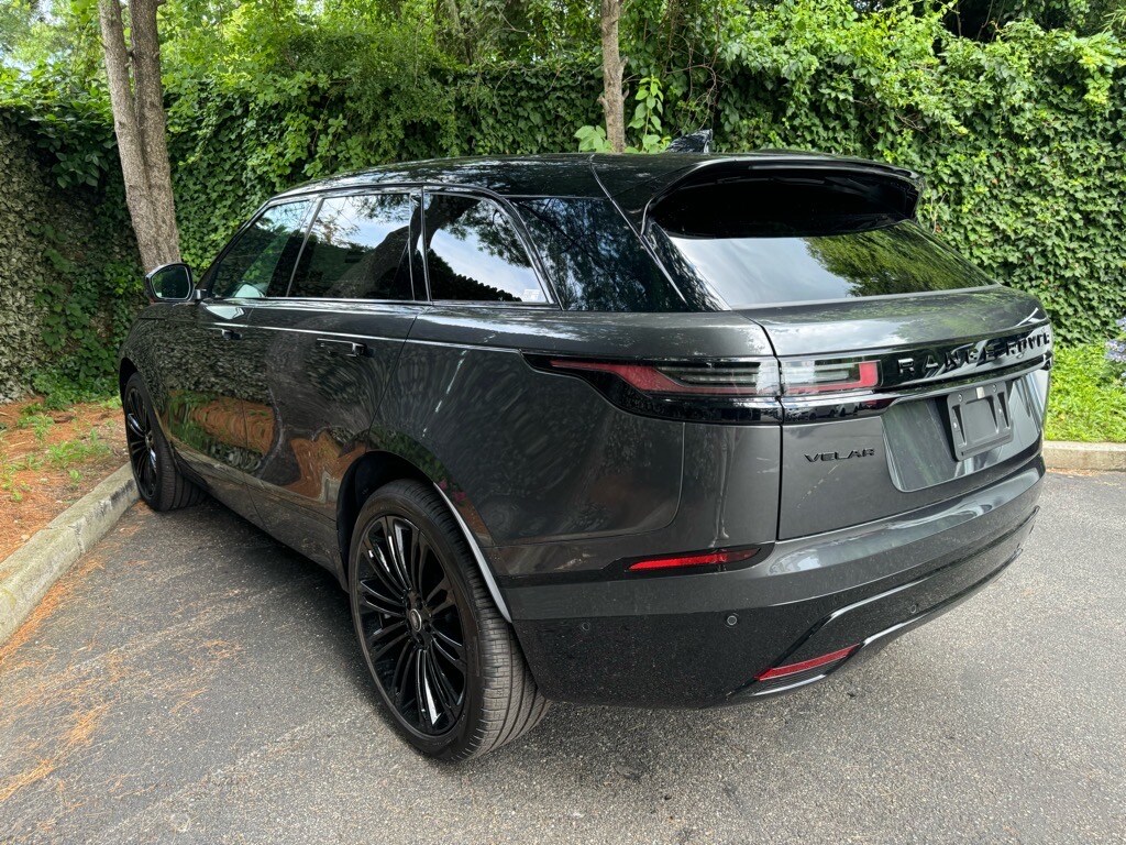 2026 Land Rover Range Rover Velar P400 Dynamic SE photo 2