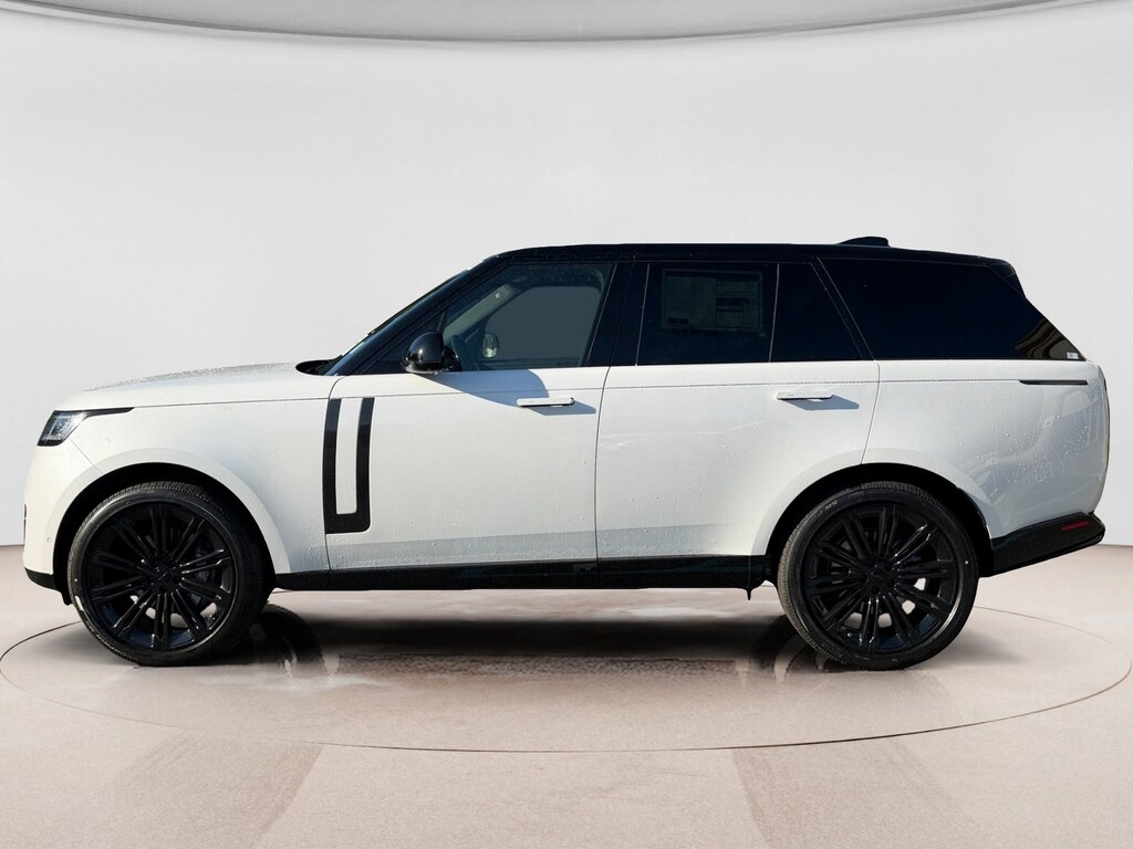New 2026 Land Rover Range Rover SE SUV