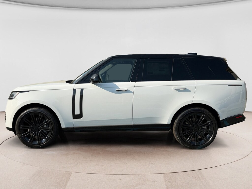 New 2026 Land Rover Range Rover SE SUV