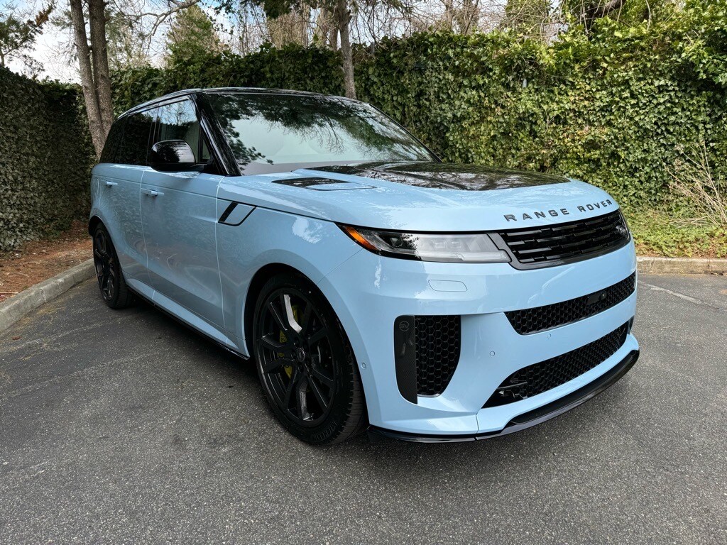 2025 Land Rover Range Rover Sport photo 3