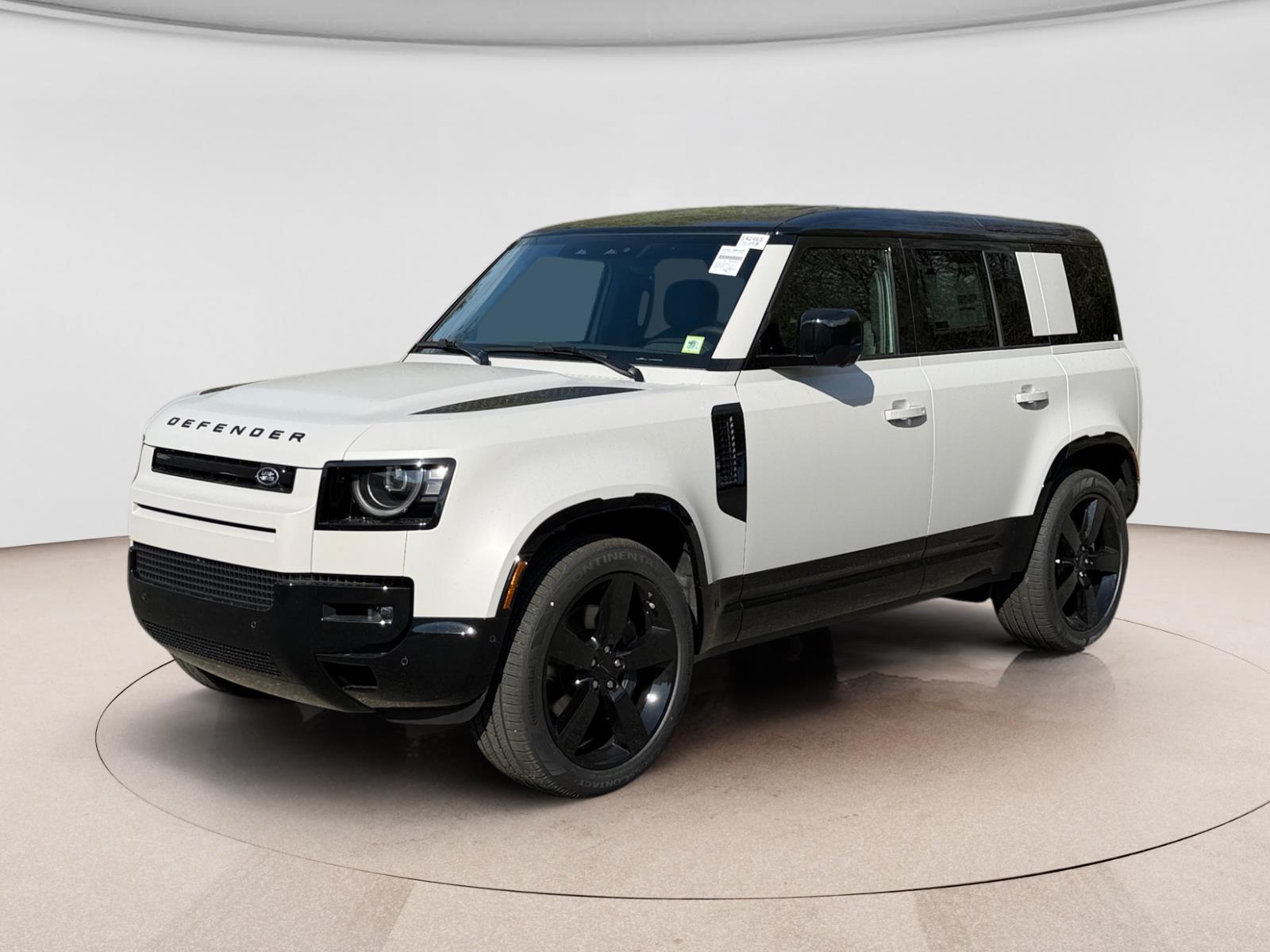 2026 Land Rover Defender 110 X-Dynamic SE P500's photo