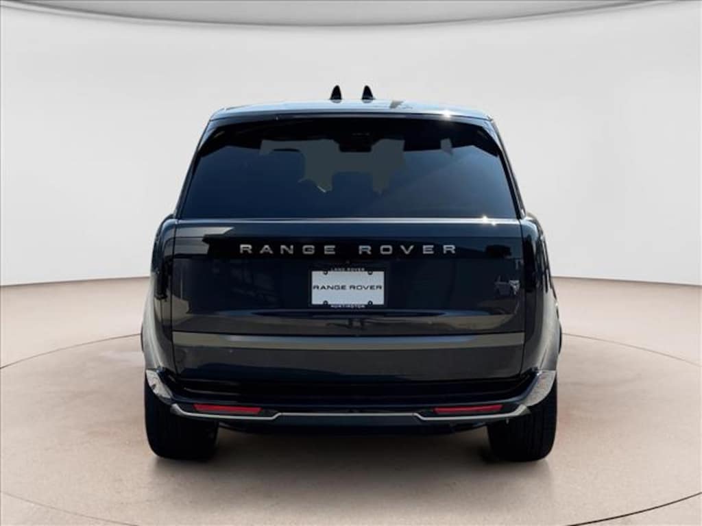 New 2027 Land Rover Range Rover SE SUV
