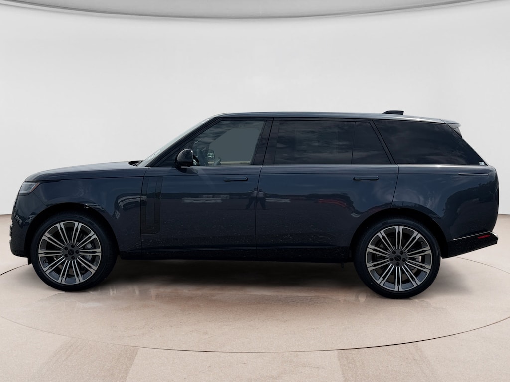 New 2026 Land Rover Range Rover SE LWB 7-Seats / V8 SUV
