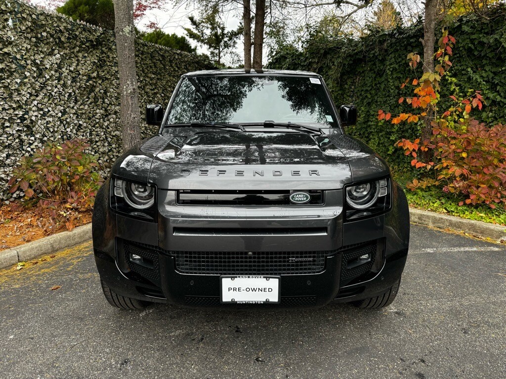 2023 Land Rover Defender 110 X-Dynamic SE photo 2