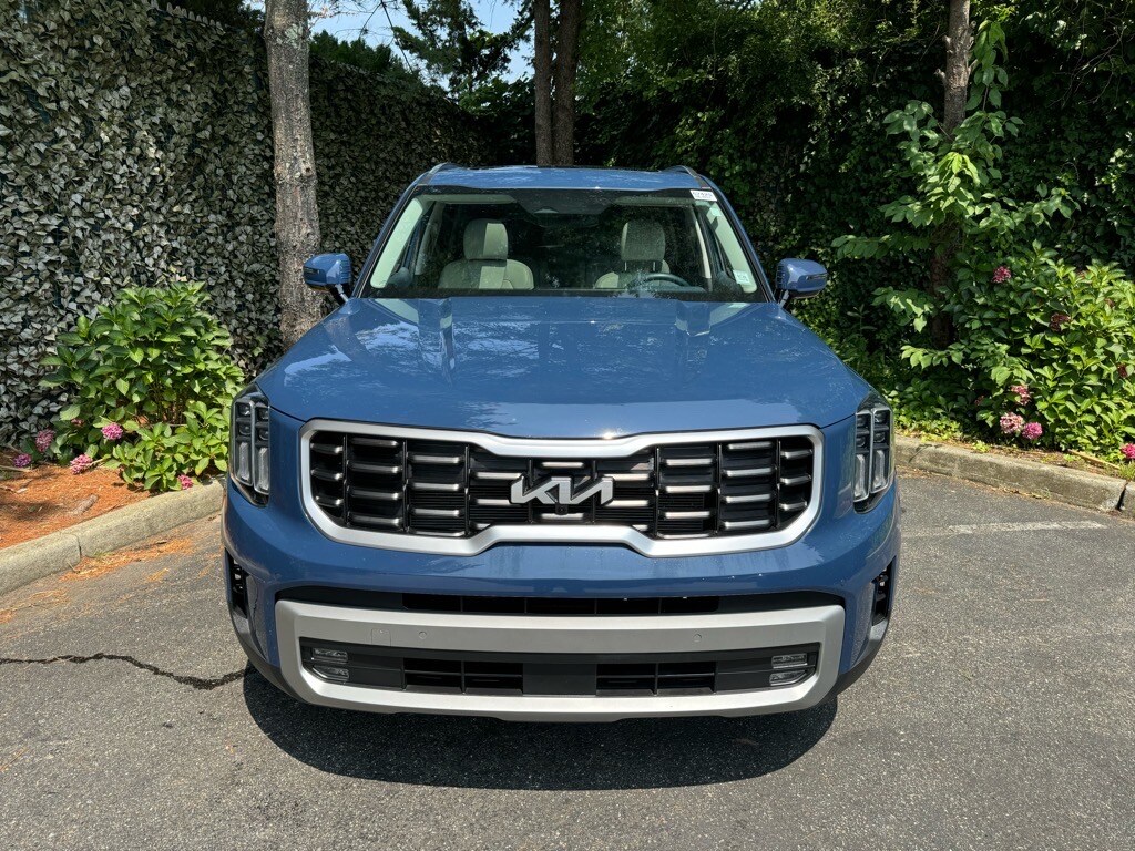 2023 Kia Telluride SX photo 2