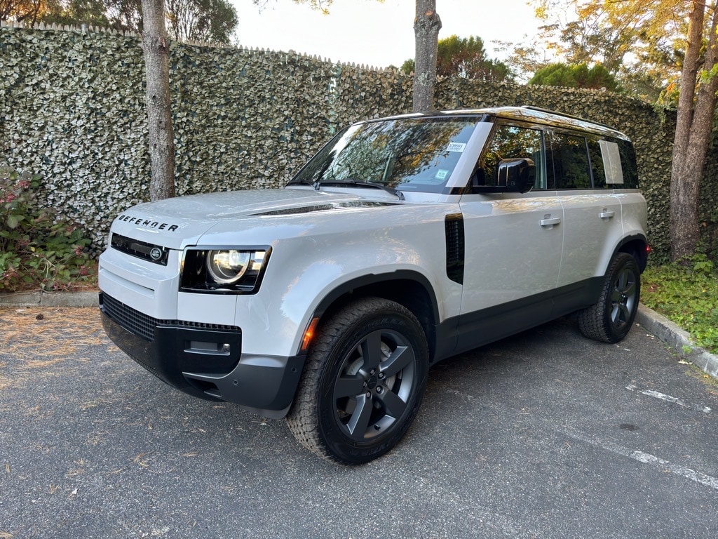 New 2026 Land Rover Defender 110 S 300PS SUV