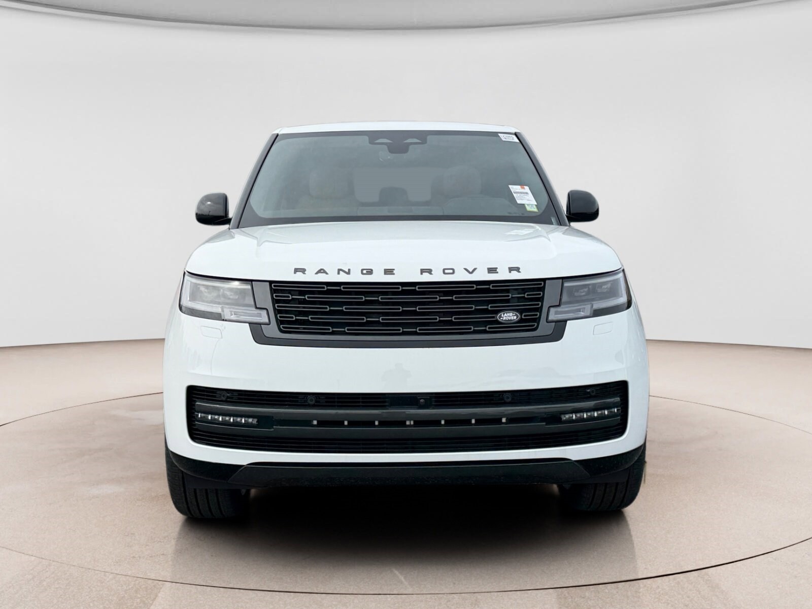 2026 Land Rover Range Rover SE - Photo 8