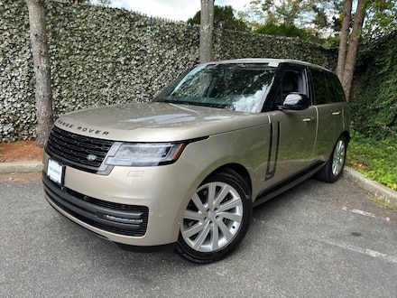 2025 Land Rover Range Rover SE SUV