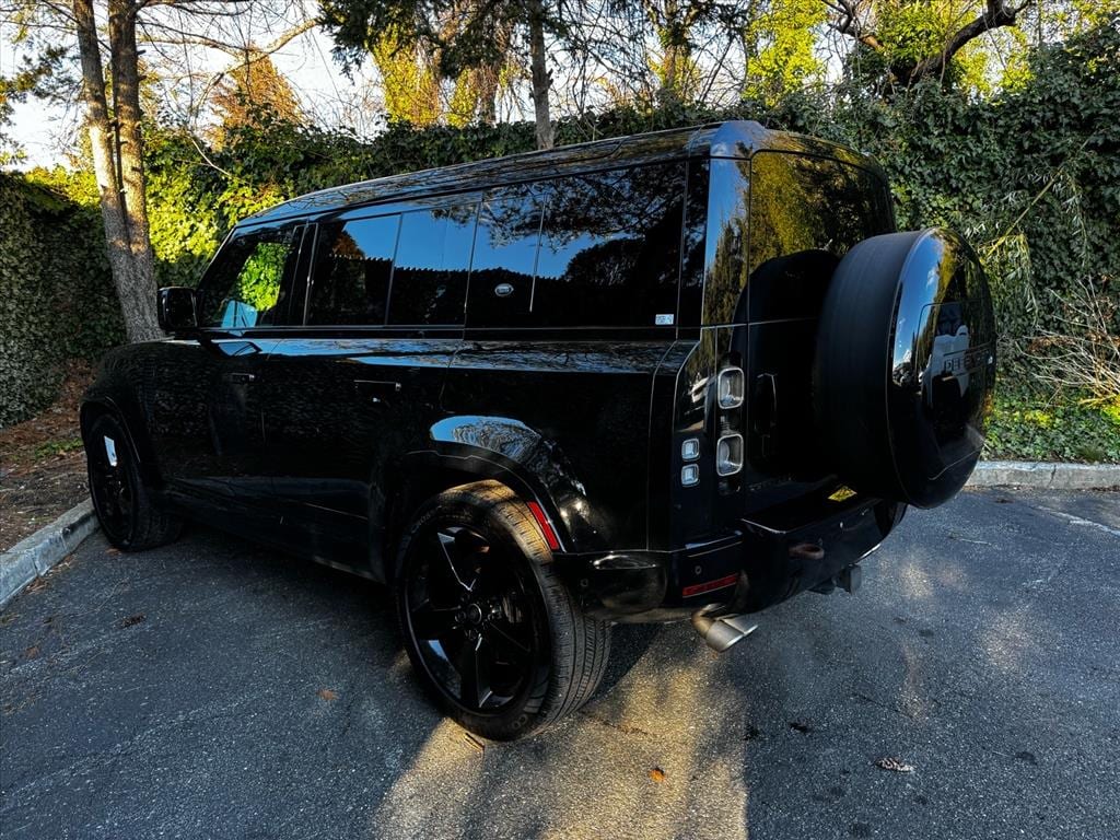 Used 2023 Land Rover Defender 110 V8 SUV