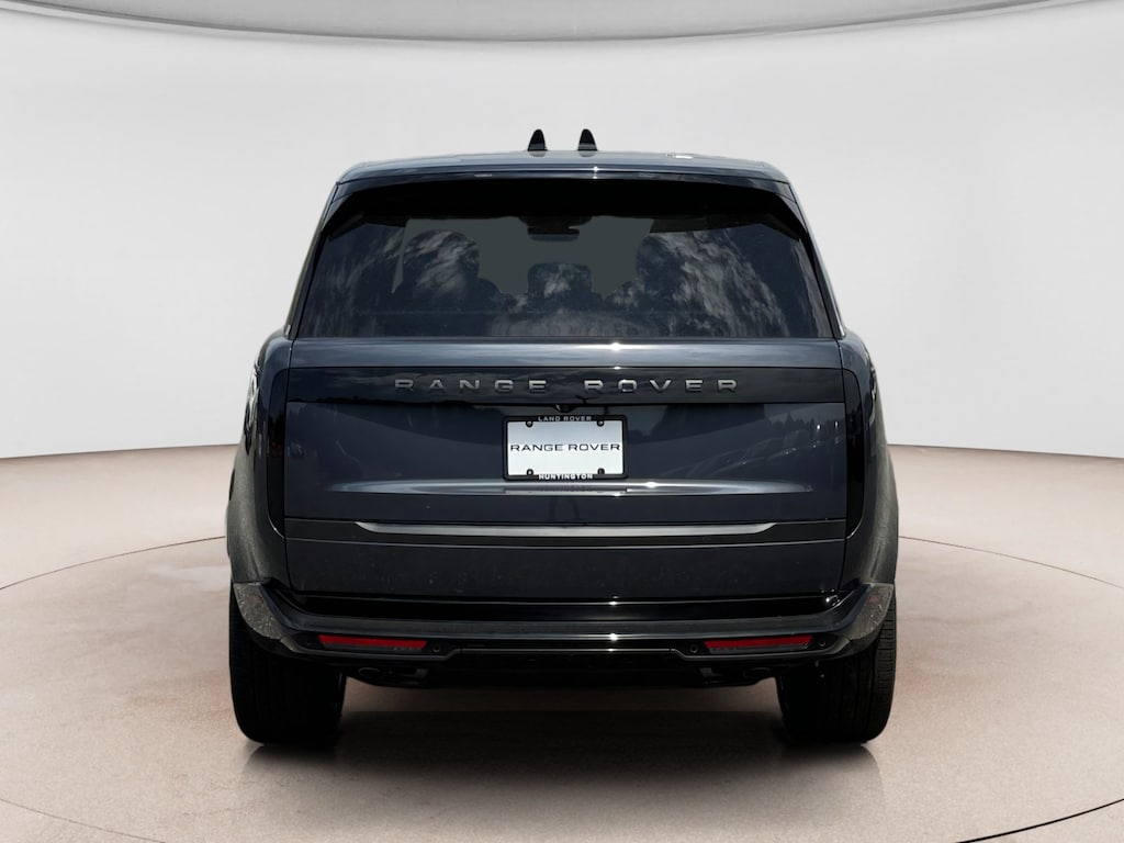 New 2026 Land Rover Range Rover SE LWB 7-Seats / V8 SUV