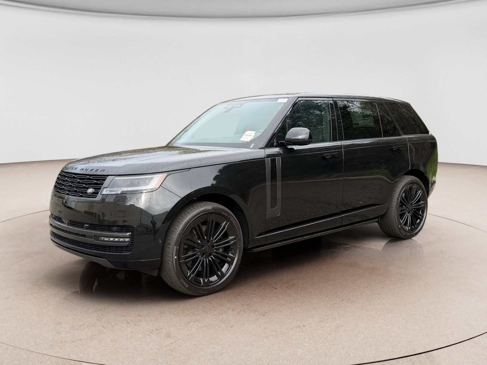 2026 Land Rover Range Rover 4.4 SE LWB 7's photo