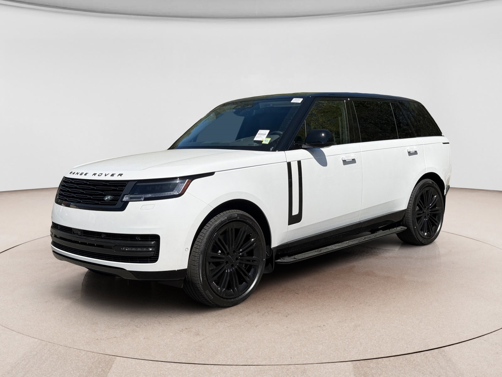 2026 Land Rover Range Rover 4.4 SE LWB 7's photo