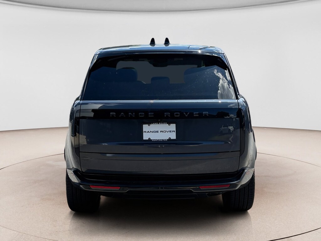 New 2026 Land Rover Range Rover SE Phev SUV