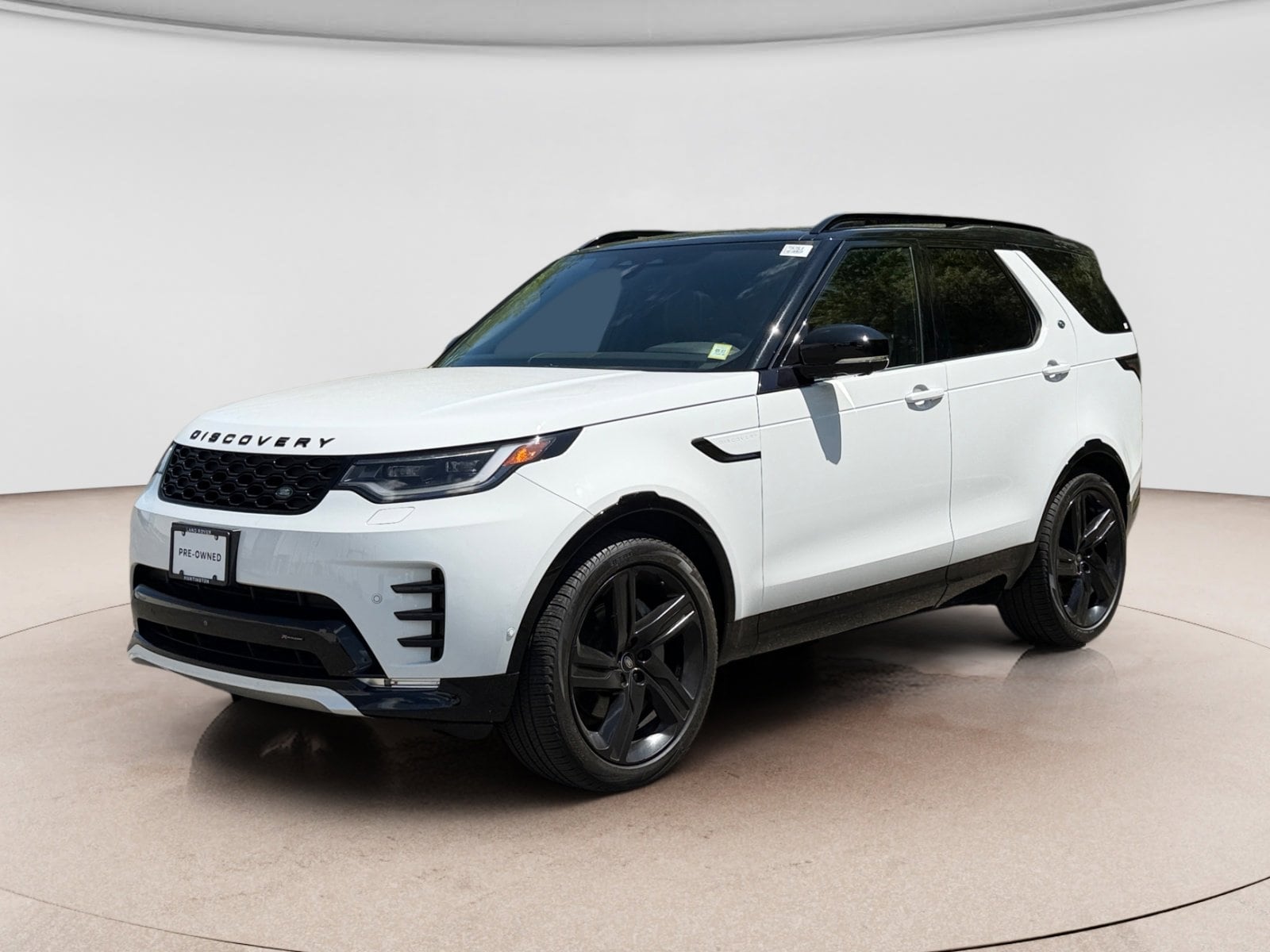 2023 Land Rover Discovery S R Dynamic's photo