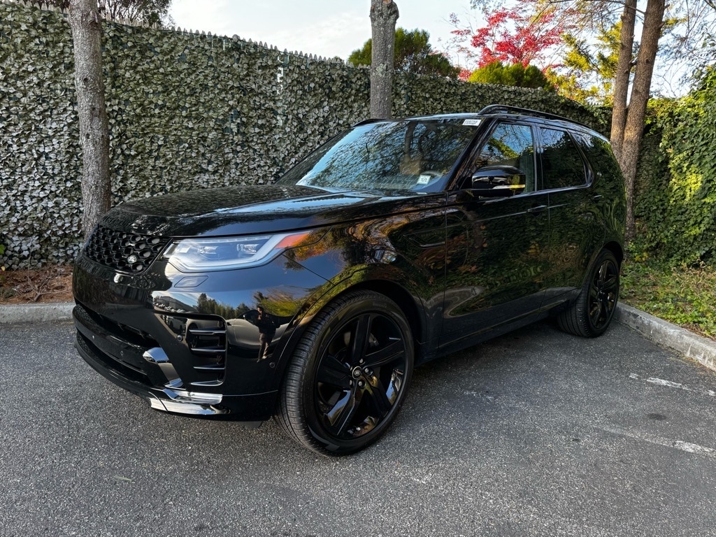 2025 Land Rover Discovery Dynamic SE