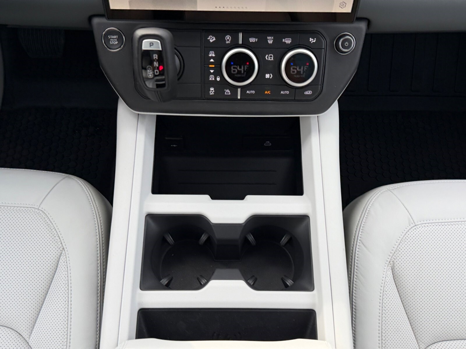 2026 Land Rover Defender X-Dynamic SE - Photo 15