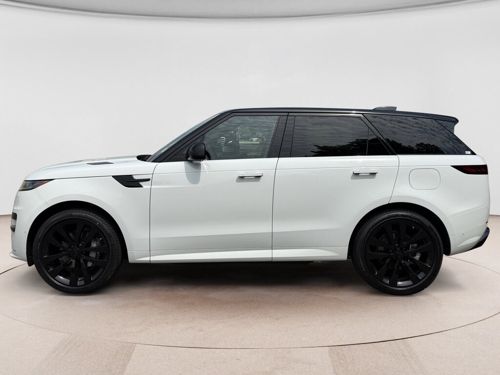 New 2026 Land Rover Range Rover Sport Dynamic SE SUV