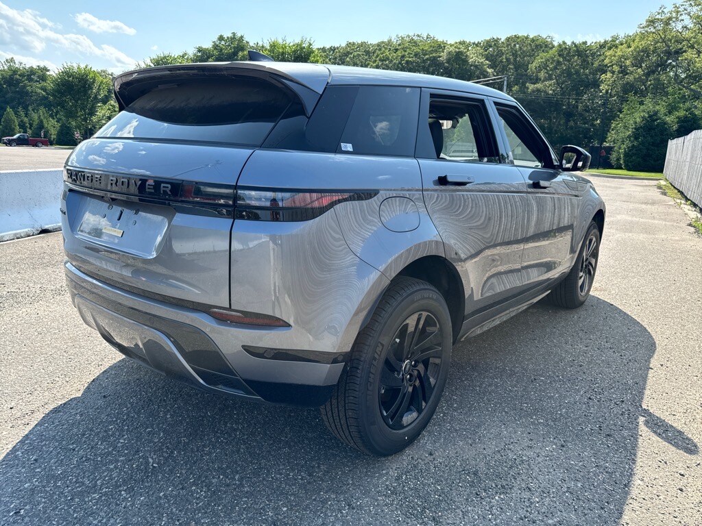 2026 Land Rover Range Rover Evoque Dynamic SE photo 3