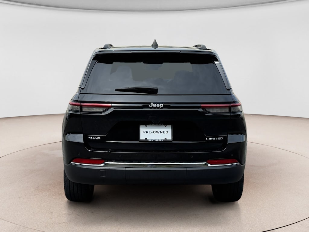 Used 2025 Jeep Grand Cherokee Limited SUV