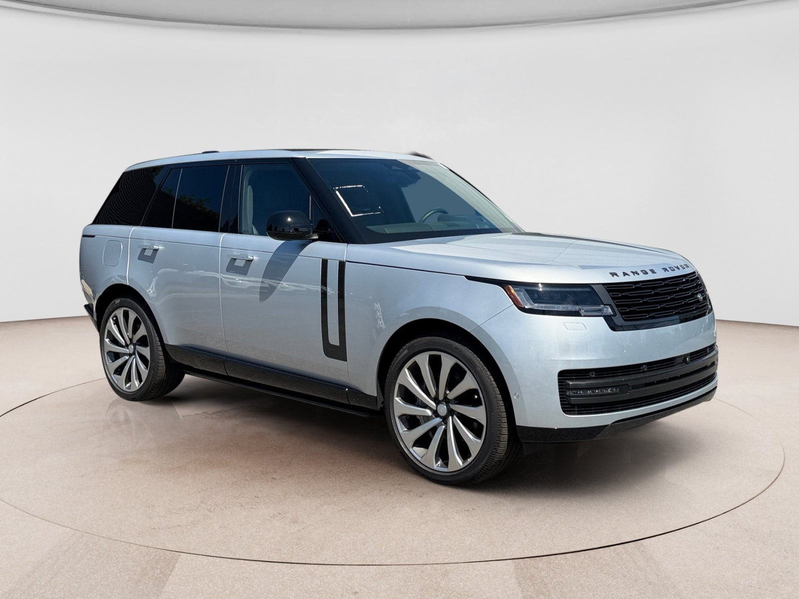 2025 Land Rover Range Rover SE - Photo 6