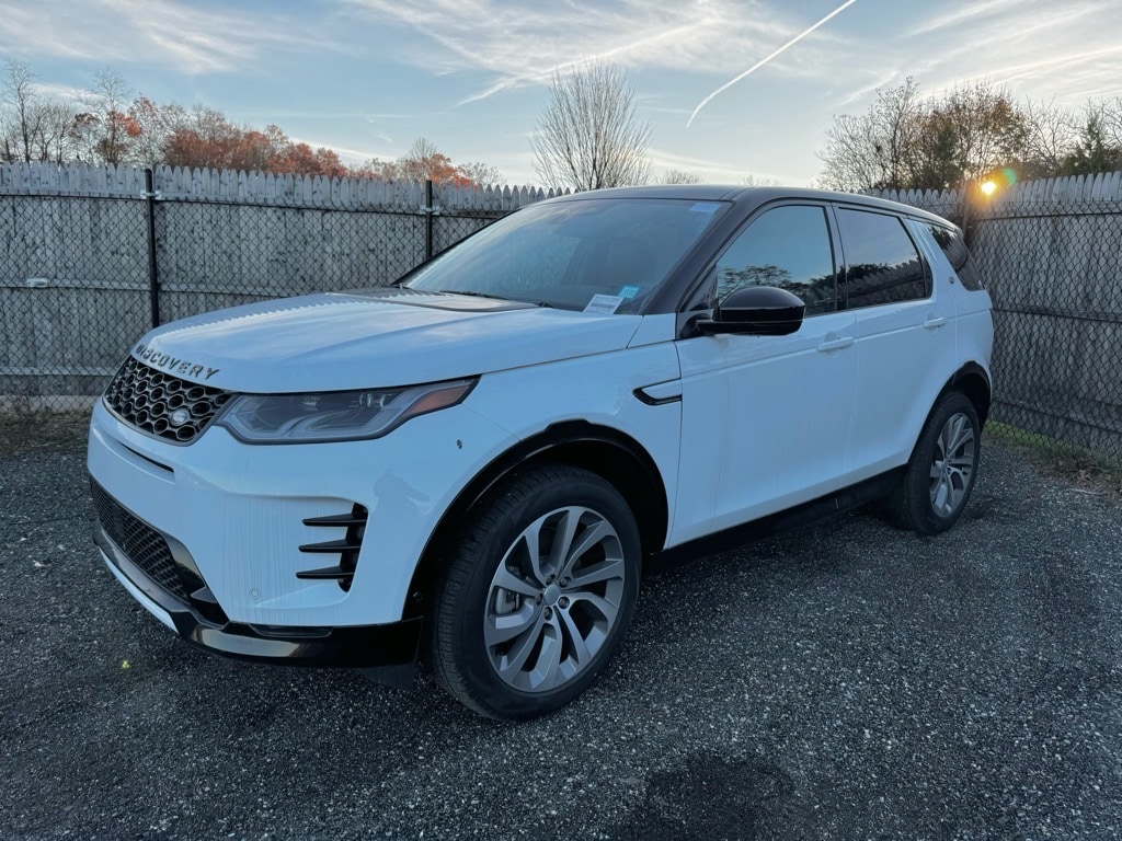 New 2025 Land Rover Discovery Sport Dynamic SE SUV SWB