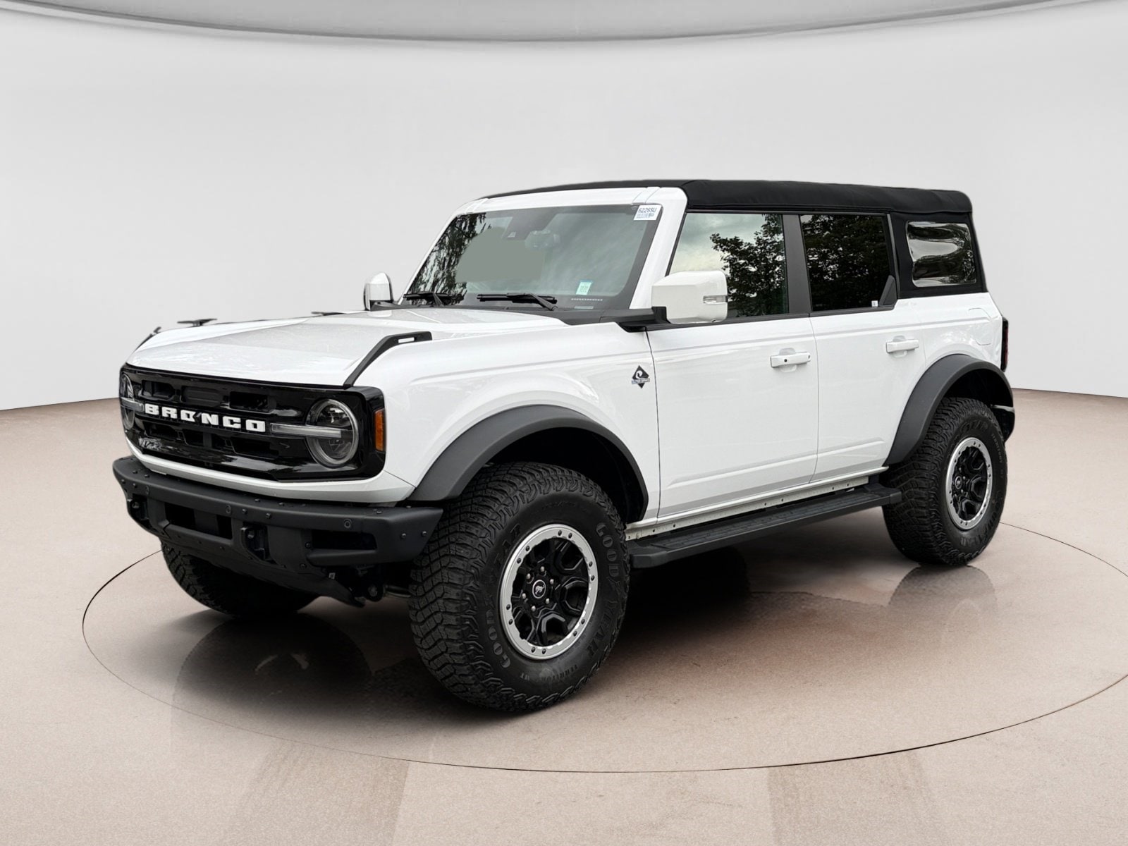 2024 Ford Bronco Outer Banks 4x4's photo