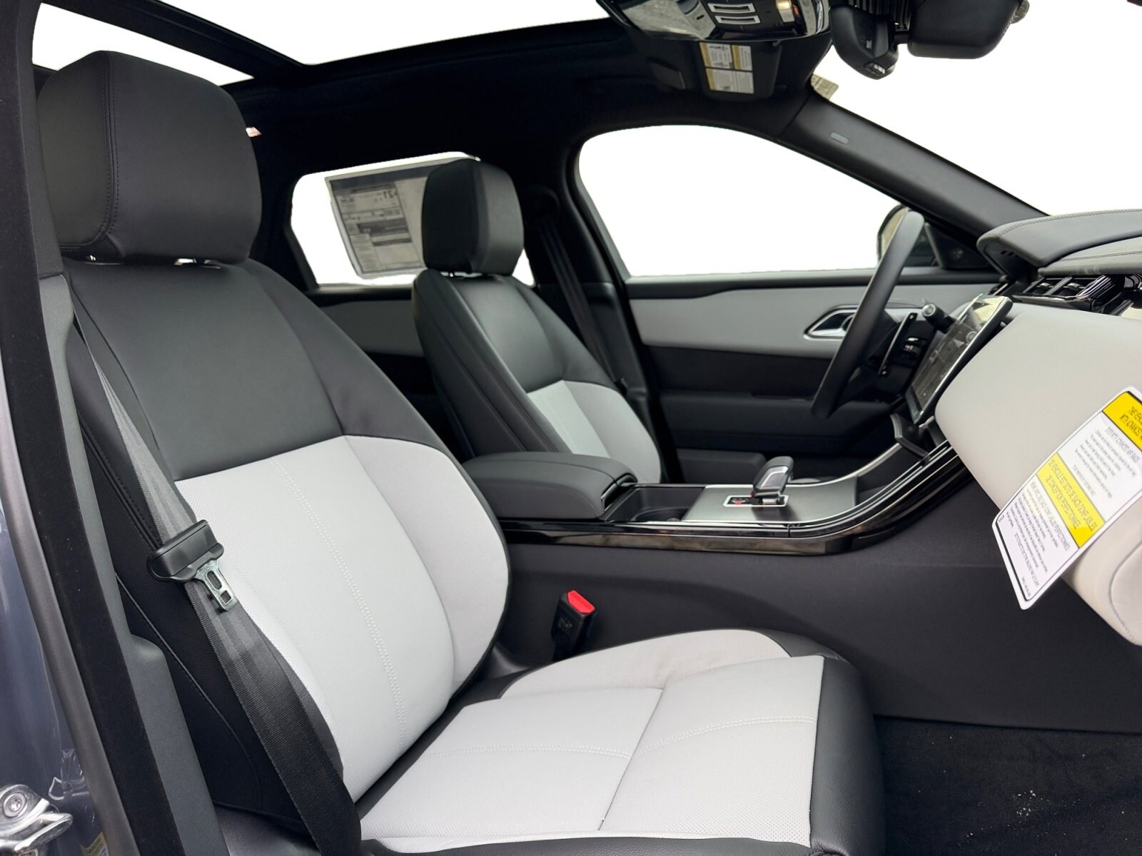 2026 Land Rover Range Rover Velar Dynamic SE - Photo 22