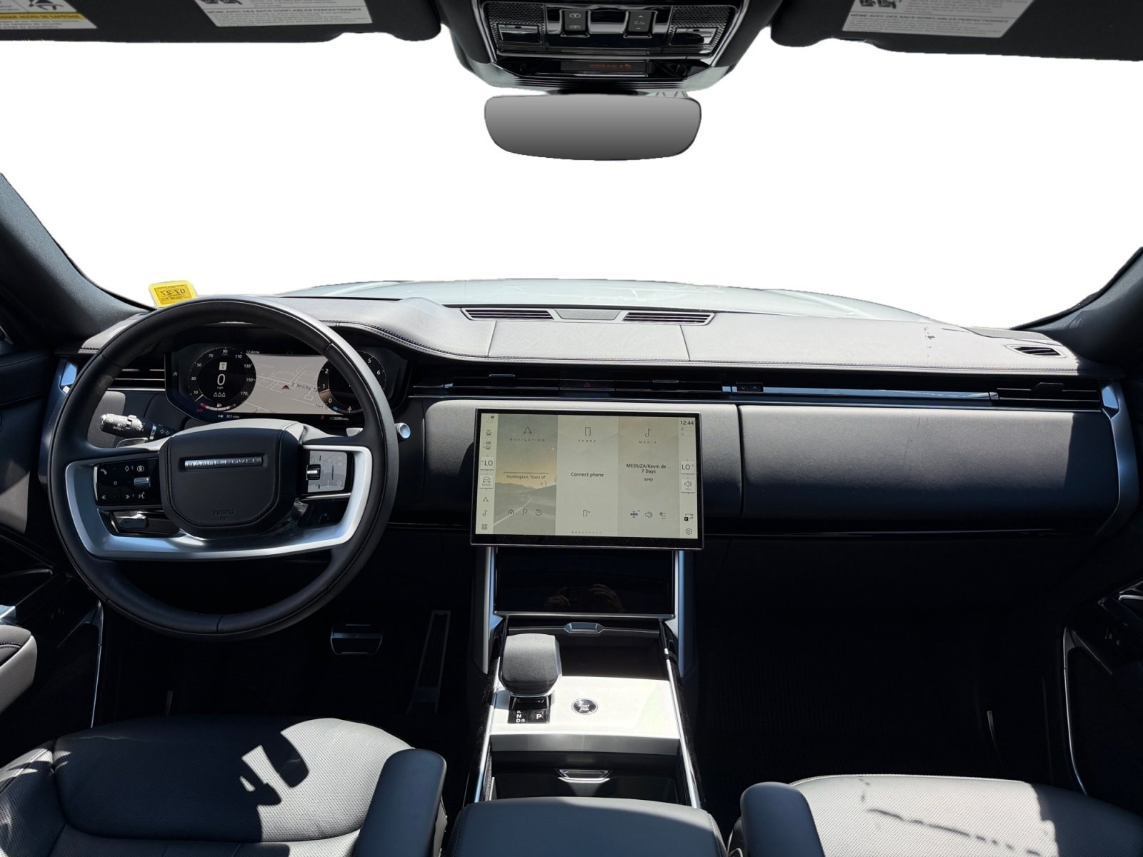 2025 Land Rover Range Rover SE - Photo 18