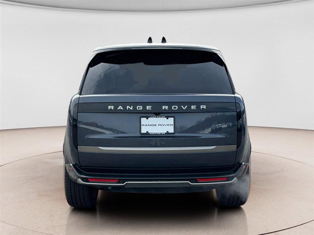 New 2026 Land Rover Range Rover SE Phev SUV