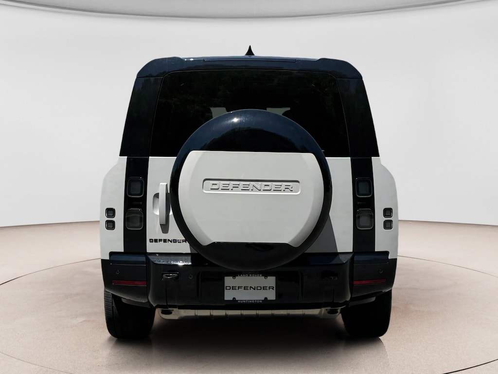 New 2026 Land Rover Defender 130 X-Dynamic SE SUV