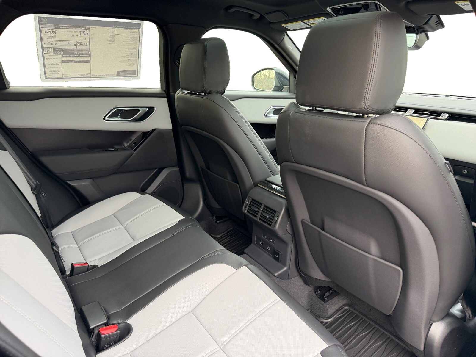 2026 Land Rover Range Rover Velar Dynamic SE - Photo 20