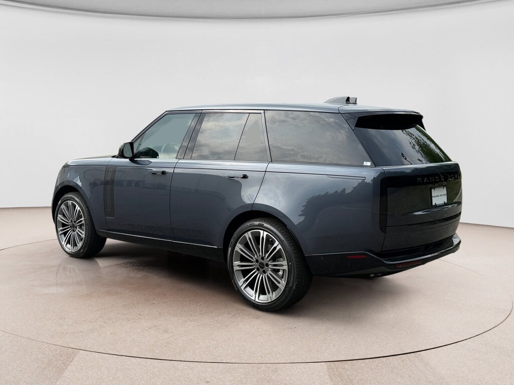 New 2026 Land Rover Range Rover SE SUV