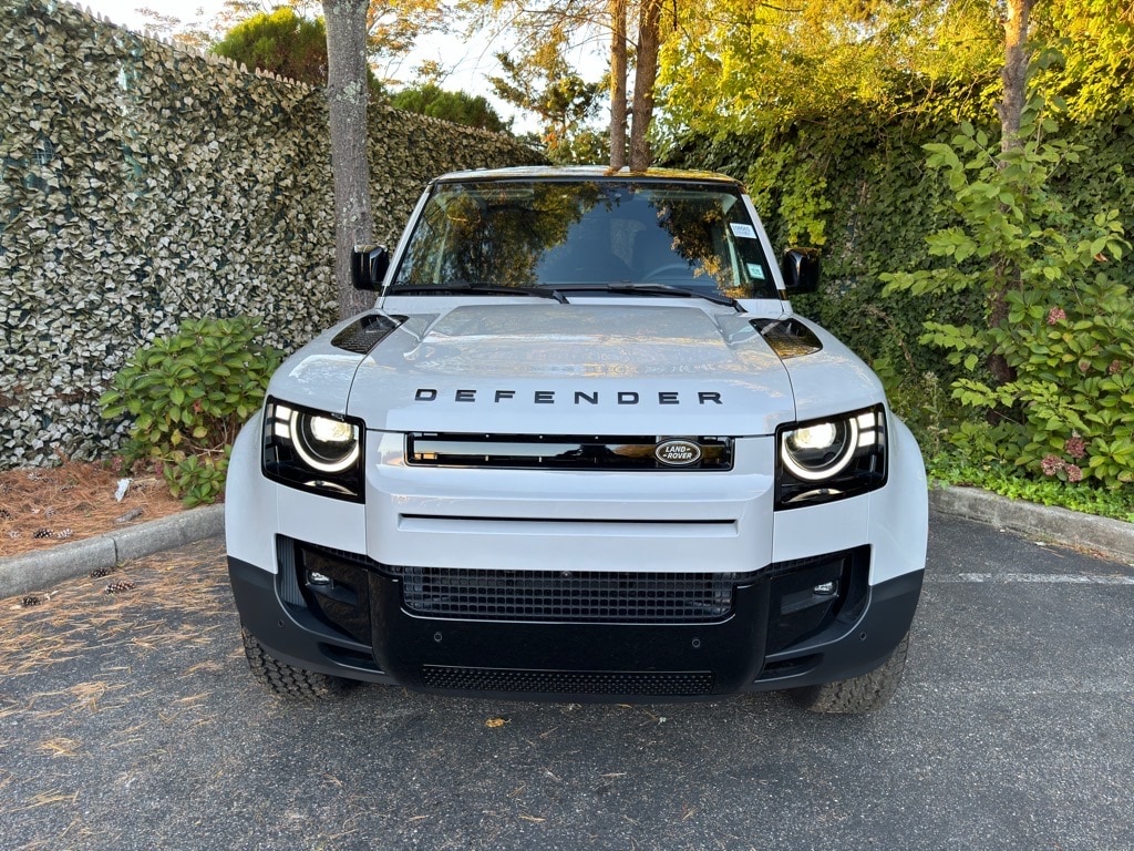 New 2026 Land Rover Defender 110 S 300PS SUV